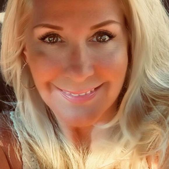 Meet your Posher, Jill - Picture 1 of 1